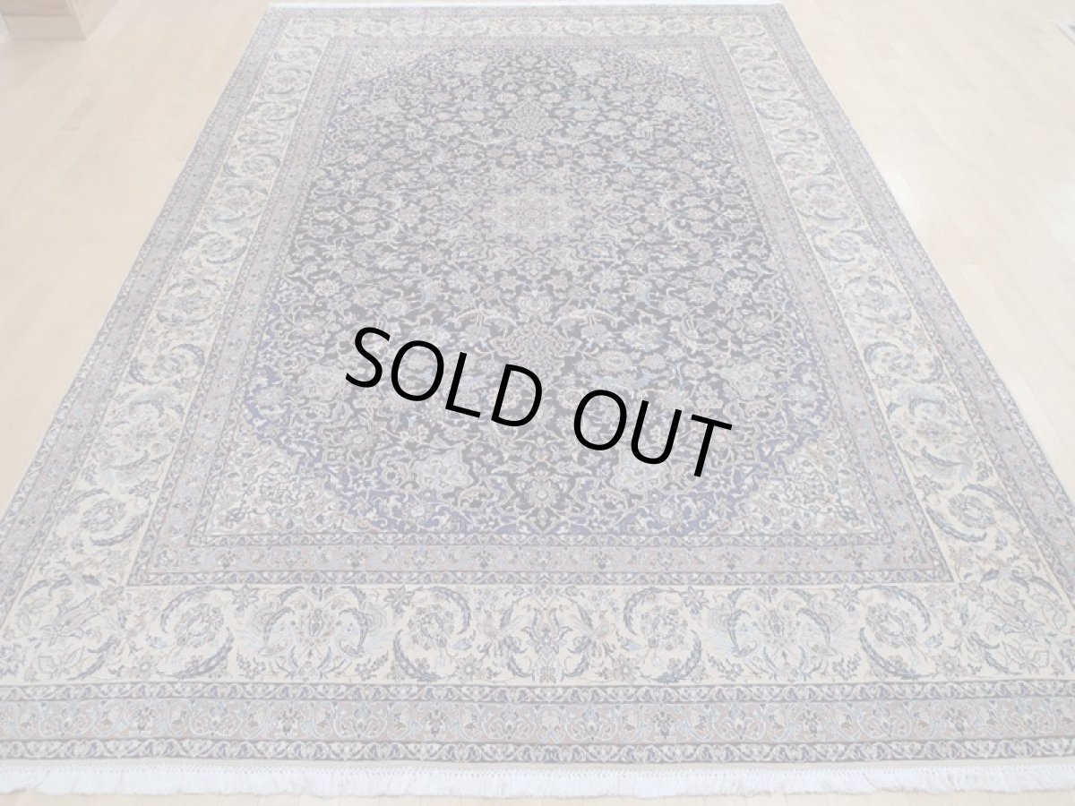 画像5: 美品 ペルシャ 絨 ナイン産 9la ノーラー リビング ダイニング 縦3.8m 9.7? 10畳 3人掛けソファ サイズ  375 x 258 cm 213 天然 コルク ウール シルク 手織り トライバル ラグ 敷物 マット カーペット ヴィンテージ ビンテージ (5)