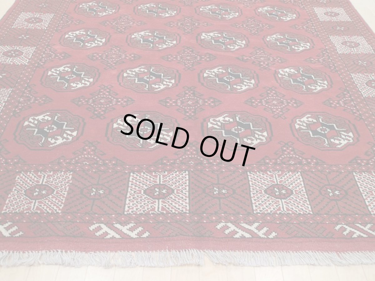 画像7: 新品 ペルシャ 絨毯 トルクメン 縦3m 6? 6帖 リビング ダイニング　3人掛けソファ サイズ 299 x 201 cm A125 天然 肉厚 ウール 手織り ハンドメイド トライバル ラグ マット カーペット 赤 幾何学模様 民族柄 (7)