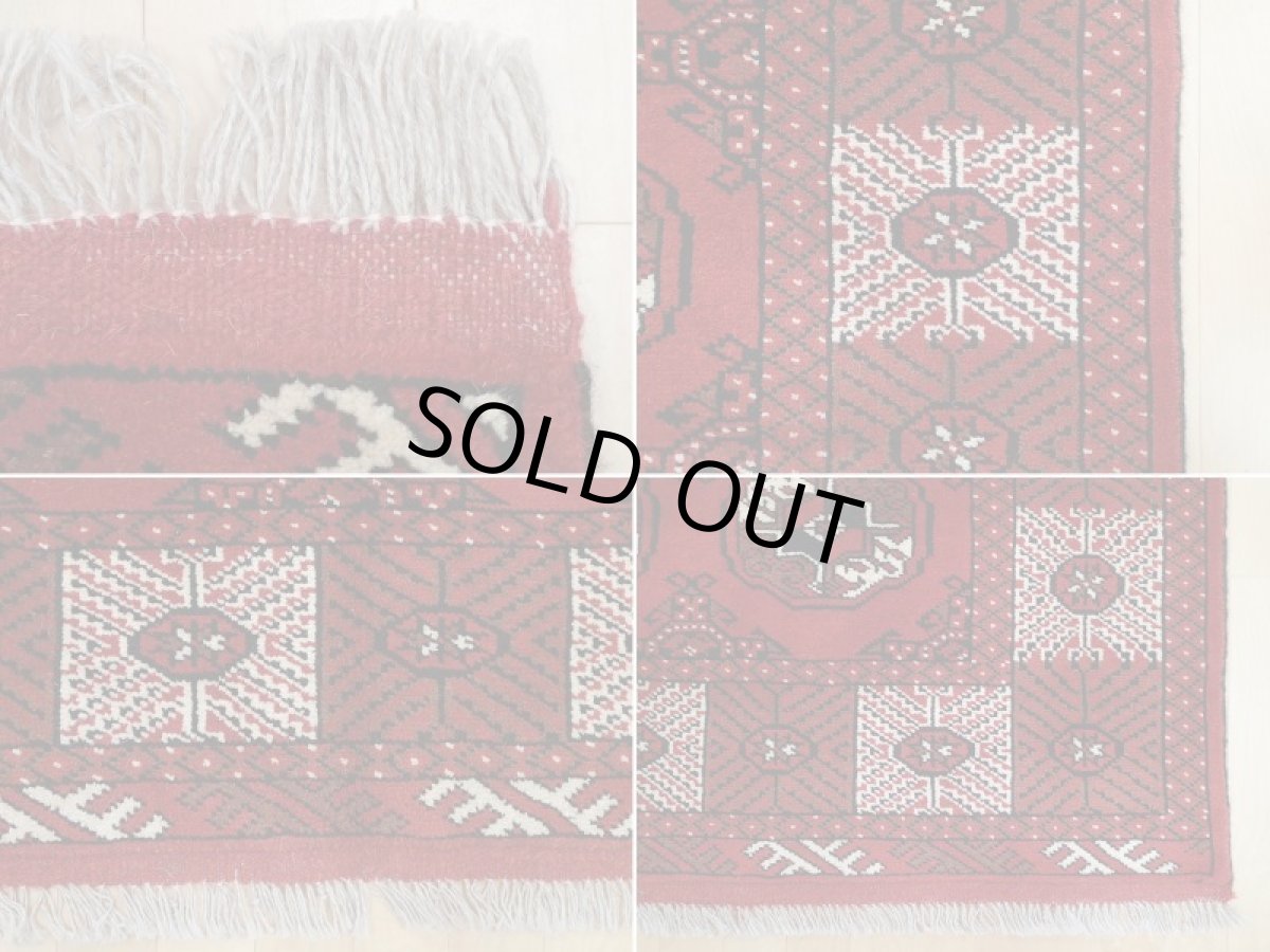 画像19: 新品 ペルシャ 絨毯 トルクメン 縦3m 6? 6帖 リビング ダイニング　3人掛けソファ サイズ 299 x 201 cm A125 天然 肉厚 ウール 手織り ハンドメイド トライバル ラグ マット カーペット 赤 幾何学模様 民族柄 (19)