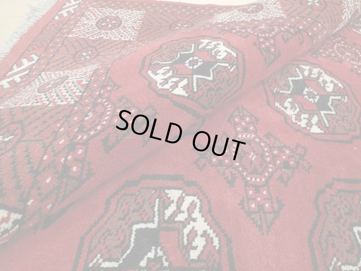 画像14: 新品 ペルシャ 絨毯 トルクメン 縦3m 6? 6帖 リビング ダイニング　3人掛けソファ サイズ 299 x 201 cm A125 天然 肉厚 ウール 手織り ハンドメイド トライバル ラグ マット カーペット 赤 幾何学模様 民族柄 (14)