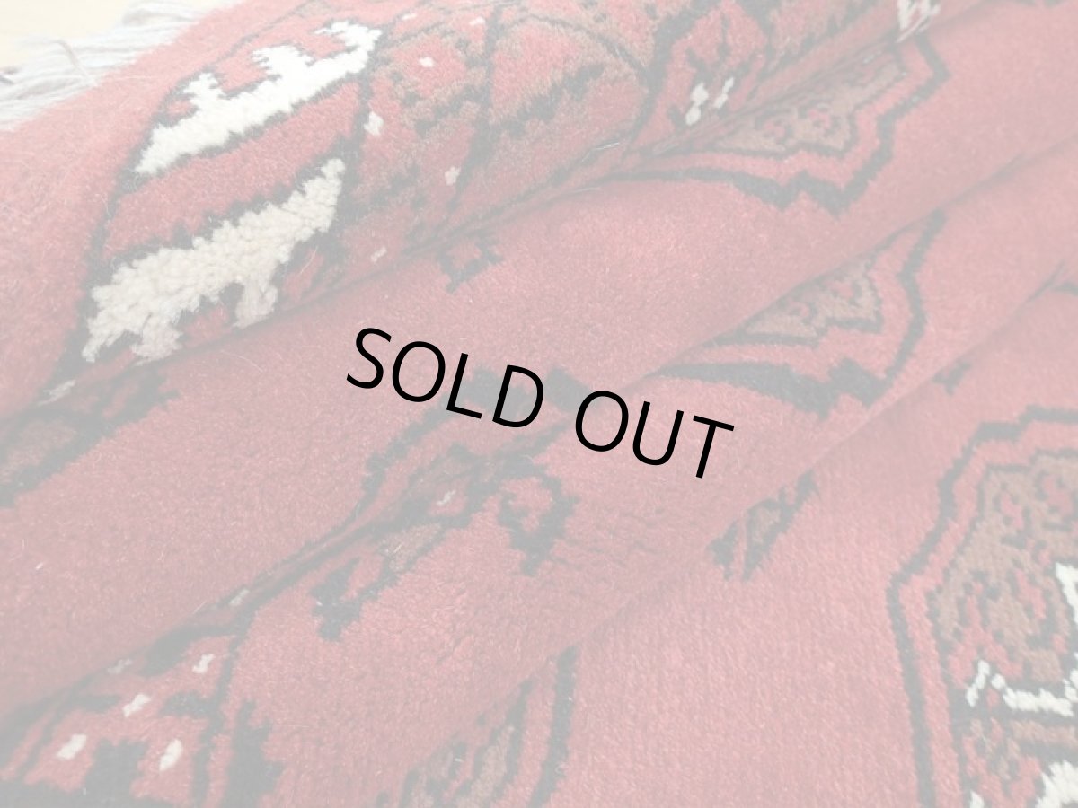 画像16: 新品 ペルシャ 絨毯 トルクメン 縦3m 6? 6帖 リビング ダイニング　3人掛けソファ サイズ 299 x 201 cm A125 天然 肉厚 ウール 手織り ハンドメイド トライバル ラグ マット カーペット 赤 幾何学模様 民族柄 (16)