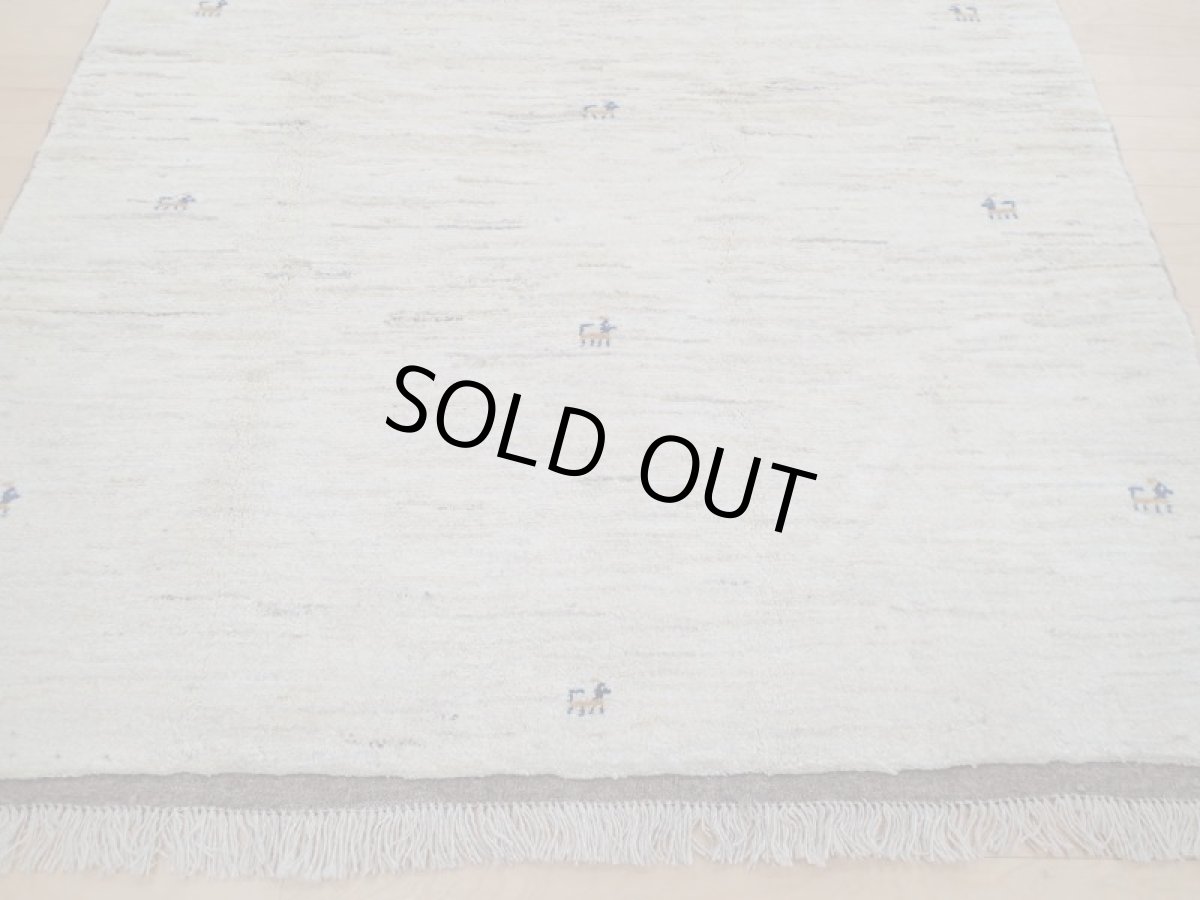 画像7: 新品 ペルシャ ギャッベ  縦2m 3? リビング ダイニング 3人掛けソファ サイズ 190 × 155 cm A165 肉厚 天然 ウール ギャベ 手織り ハンドメイド ラグ 絨毯 カーペット 生成り色 クリーム色 リビングダイニングルームやベッドサイドに (7)