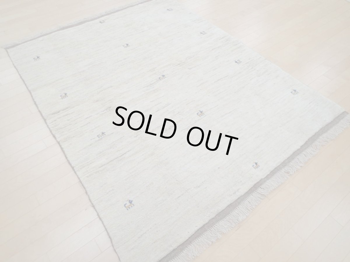 画像3: 新品 ペルシャ ギャッベ  縦2m 3? リビング ダイニング 3人掛けソファ サイズ 190 × 155 cm A165 肉厚 天然 ウール ギャベ 手織り ハンドメイド ラグ 絨毯 カーペット 生成り色 クリーム色 リビングダイニングルームやベッドサイドに (3)