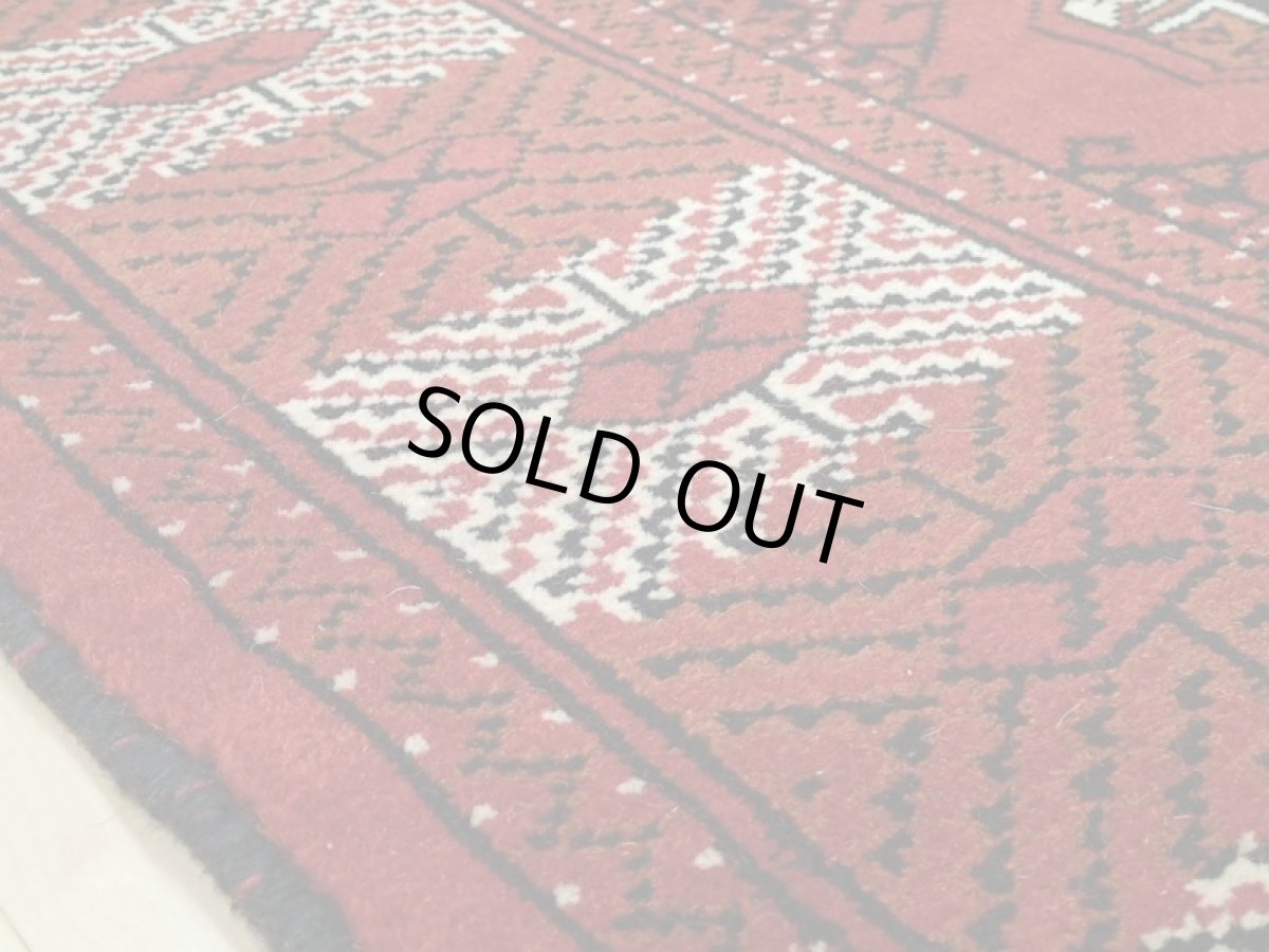 画像13: 新品 ペルシャ 絨毯 トルクメン 縦2.9m 6? 6帖 リビング ダイニング 3人掛けソファ サイズ 289 x 205 cm A124 天然 肉厚 ウール 手織り ハンドメイド トライバル ラグ マット カーペット 赤 幾何学模様 民族柄 (13)