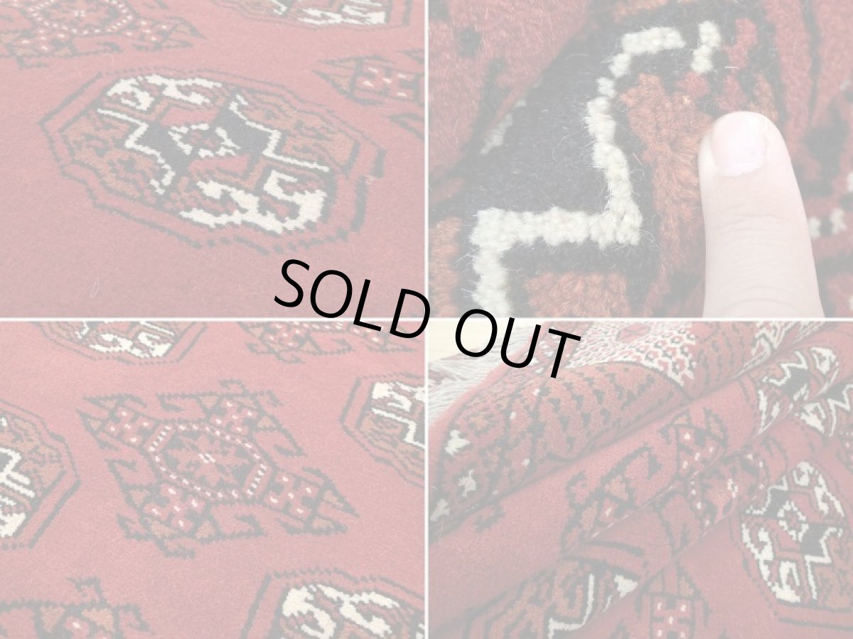 画像20: 新品 ペルシャ 絨毯 トルクメン 縦2.9m 6? 6帖 リビング ダイニング 3人掛けソファ サイズ 289 x 205 cm A124 天然 肉厚 ウール 手織り ハンドメイド トライバル ラグ マット カーペット 赤 幾何学模様 民族柄 (20)