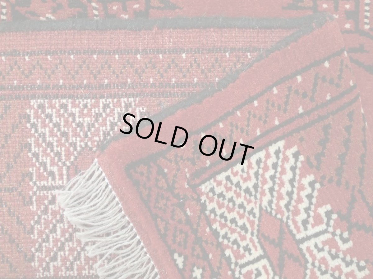 画像14: 新品 ペルシャ 絨毯 トルクメン 縦2.9m 6? 6帖 リビング ダイニング 3人掛けソファ サイズ 289 x 205 cm A124 天然 肉厚 ウール 手織り ハンドメイド トライバル ラグ マット カーペット 赤 幾何学模様 民族柄 (14)