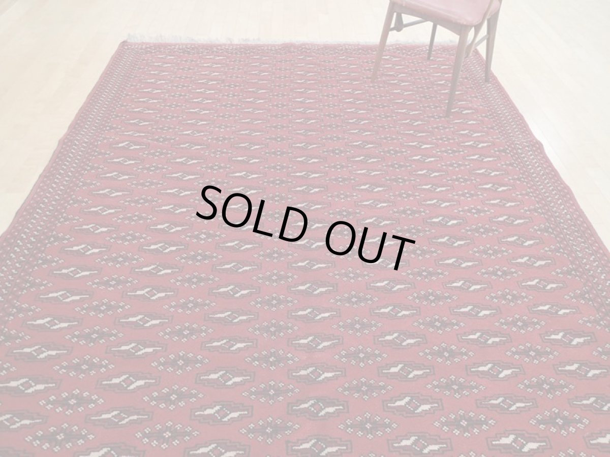 画像6: 新品 ペルシャ 絨毯 トルクメン 縦2.5m 5.2? 6帖 リビング ダイニング 3人掛けソファ サイズ 248 x 210 cm A126 天然 肉厚 ウール 手織り ハンドメイド トライバル ラグ マット カーペット 赤 エンジ  幾何学模様 民族柄 (6)