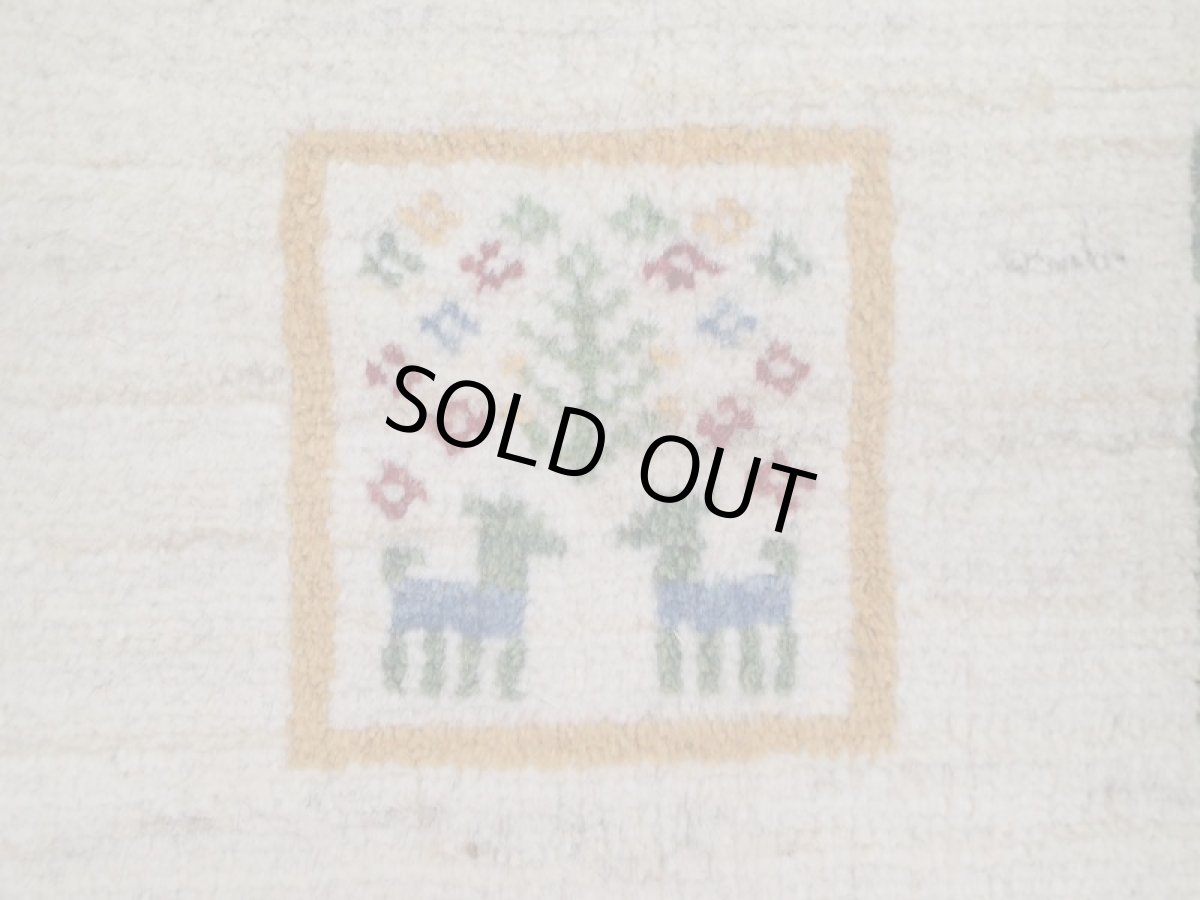 画像12: 新品 ペルシャ ギャッベ  縦2m 3? リビング ダイニング 2人掛けソファ サイズ 195 × 147 cm A171 肉厚 天然 ウール ギャベ 手織り ハンドメイド ラグ 絨毯 カーペット 生成り色 クリーム色 リビングダイニングルームやベッドサイドに (12)