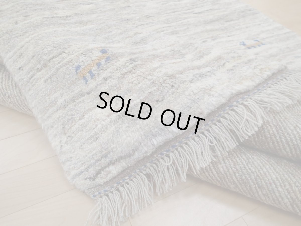 画像15: 新品 ペルシャ ギャッベ  縦1.8m 2.8㎡ リビング ダイニング 2人掛けソファ サイズ 180 × 155 cm A168 肉厚 天然 ウール ギャベ 手織り ハンドメイド ラグ 絨毯 カーペット 原毛 生成り グレー クリーム リビングダイニングルームやベッドサイドに (15)