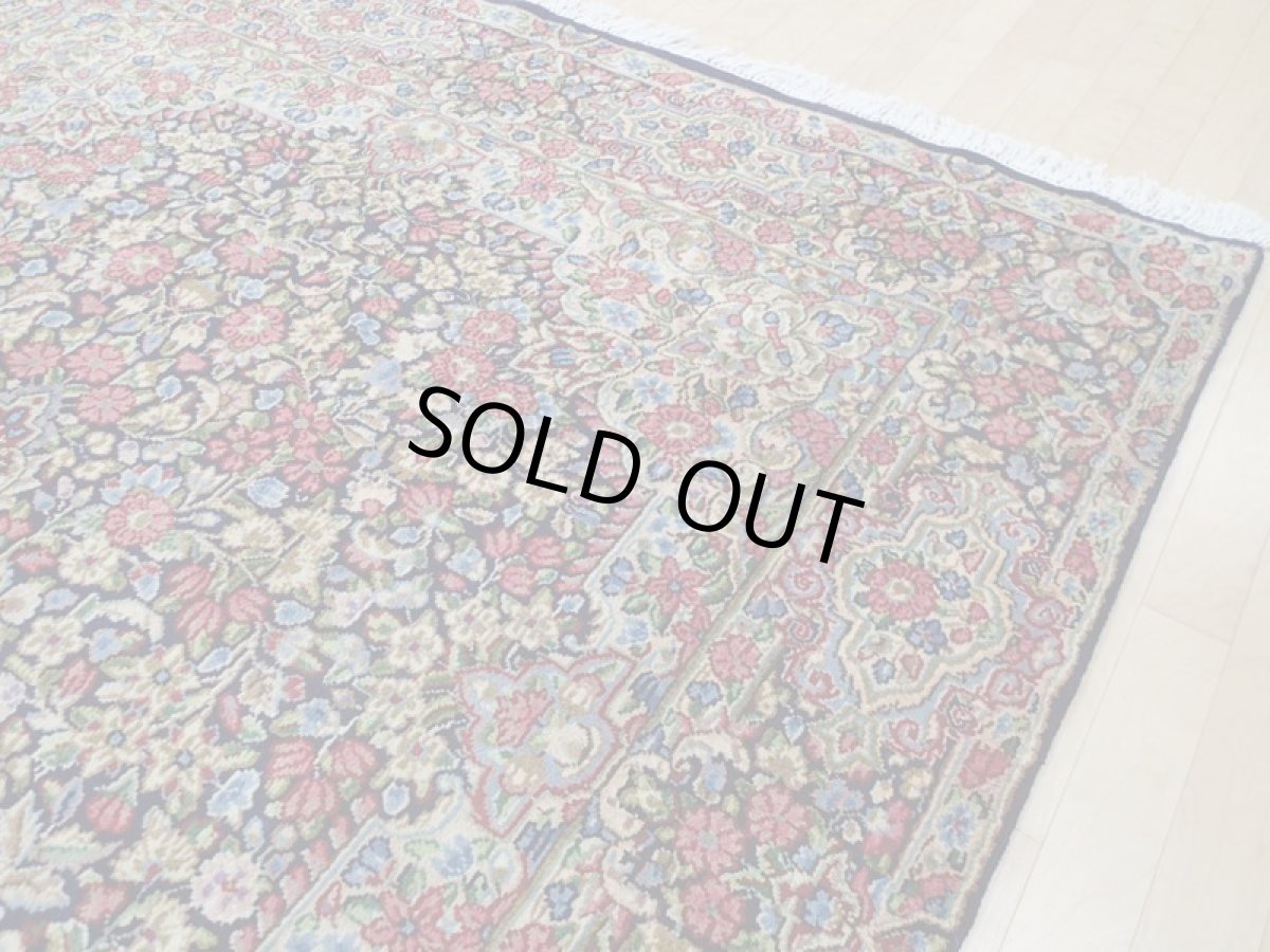 画像8: 美品 ペルシャ 絨毯 ケルマン産 縦3m 6㎡ 6帖 リビング ダイニング 3人掛けソファ コーナーソファ 大判 サイズ 304 x 195 cm No.a15 天然 ウール 手織り トライバル ラグ ハンドメイド マット カーペット 花柄 a-a15-304195h057-579 (8)