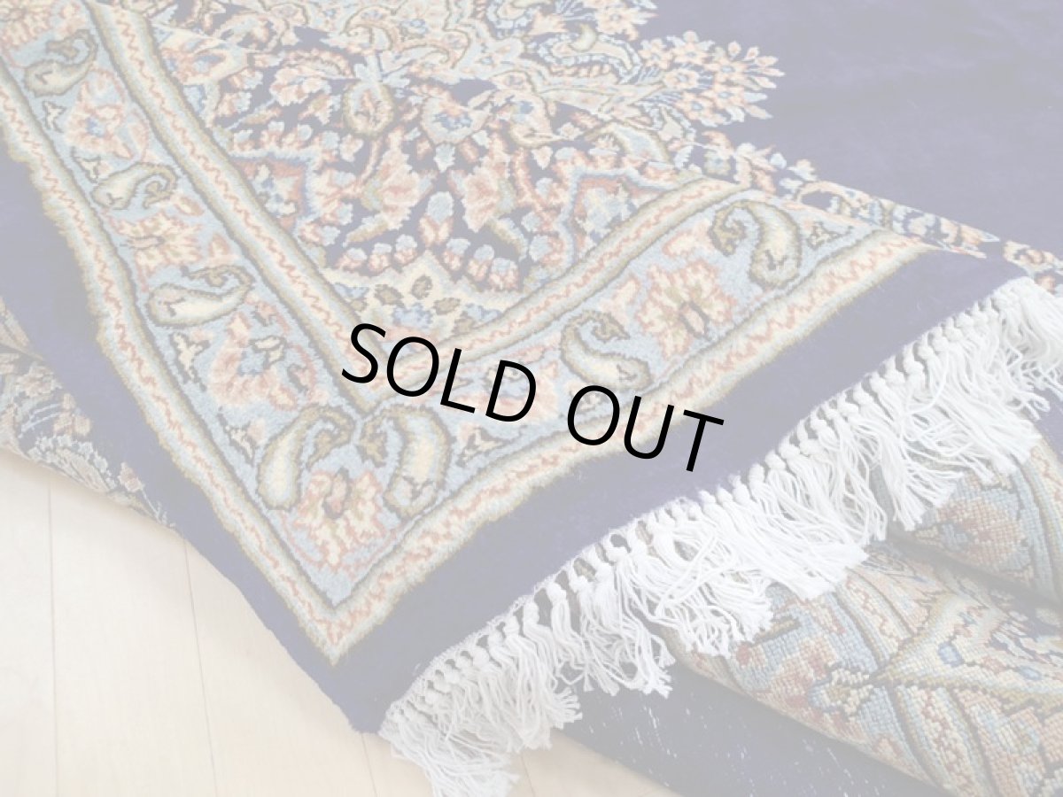 画像13: 美品 ペルシャ 絨毯 ケルマン産 縦3.3m 10? 8〜10帖 正方形 スクエアタイプ リビング ダイニング  3人掛けソファ コーナーソファ 大判 サイズ 325 x 308 cm No.a11 天然 肉厚 ウール 手織り トライバル ラグ ハンドメイド マット カーペット ネイビーブルー ヴィンテージ ビンテージ (13)