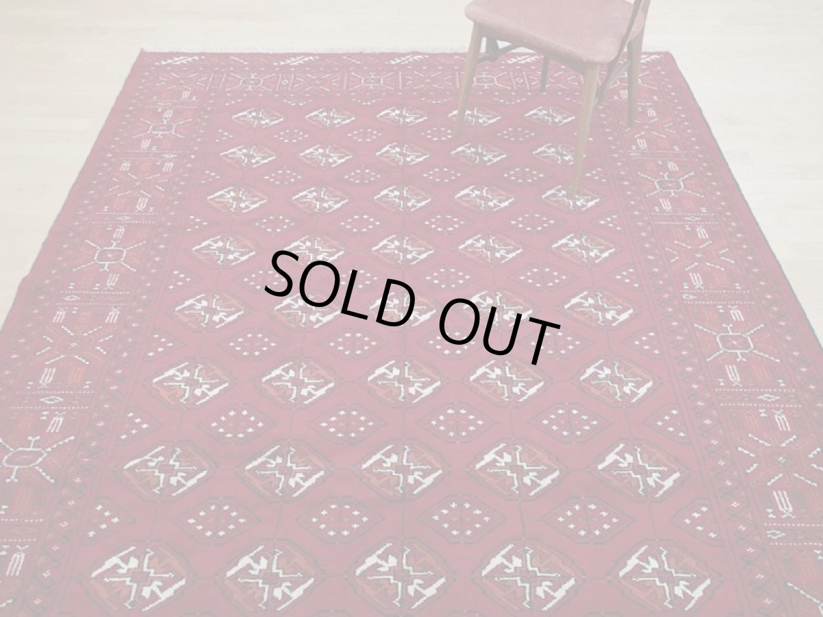 画像6: 新品 ペルシャ 絨毯 トルクメン 縦2.9m 5.8? 6帖 リビング ダイニング 3人掛けソファ サイズ 282 x 205 cm A120 天然 肉厚 ウール 手織り ハンドメイド トライバル ラグ マット カーペット 赤 幾何学模様 民族柄 (6)