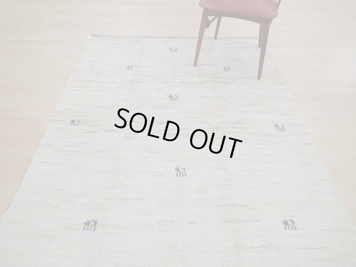 画像5: 新品 ペルシャ ギャッベ  縦2m 3? リビング ダイニング 2人掛けソファ サイズ 192 × 145 cm A170 肉厚 天然 ウール ギャベ 手織り ハンドメイド ラグ 絨毯 カーペット 生成り色 クリーム色 リビングダイニングルームやベッドサイドに (5)