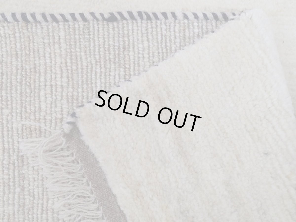 画像16: 新品 ペルシャ ギャッベ  縦2m 3? リビング ダイニング 2人掛けソファ サイズ 192 × 145 cm A170 肉厚 天然 ウール ギャベ 手織り ハンドメイド ラグ 絨毯 カーペット 生成り色 クリーム色 リビングダイニングルームやベッドサイドに (16)