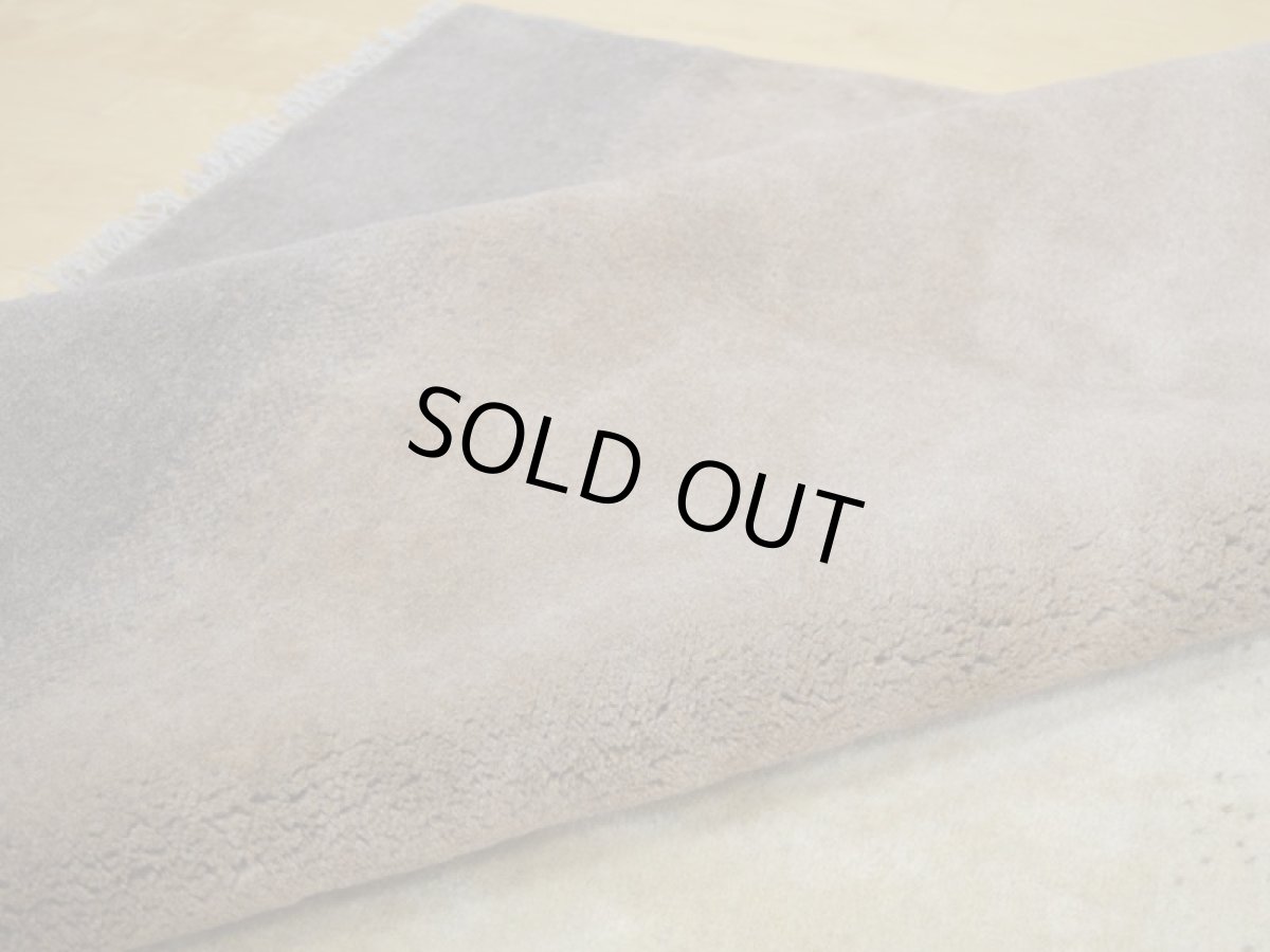 画像14: 新品 ペルシャ ギャッベ  縦2.4m 5? 正方形 スクエア タイプ リビング ダイニング 3人掛けソファ サイズ 235 × 210 cm A191 超肉厚 天然 ウール ギャベ 手織り ハンドメイド ラグ 絨毯 カーペット 生成り色 クリーム色 ベージュ 茶 グレー グラデーション リビングダイニングルームやベッドサイドに (14)