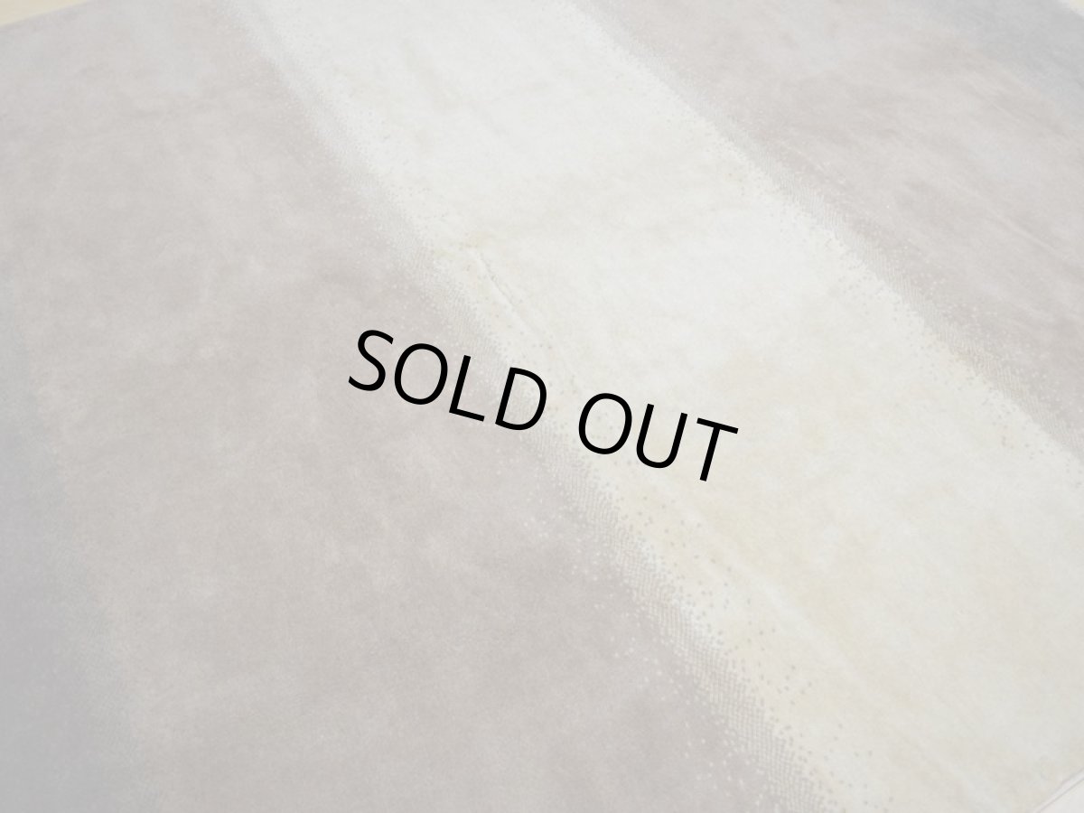 画像10: 新品 ペルシャ ギャッベ  縦2.4m 5? 正方形 スクエア タイプ リビング ダイニング 3人掛けソファ サイズ 235 × 210 cm A191 超肉厚 天然 ウール ギャベ 手織り ハンドメイド ラグ 絨毯 カーペット 生成り色 クリーム色 ベージュ 茶 グレー グラデーション リビングダイニングルームやベッドサイドに (10)