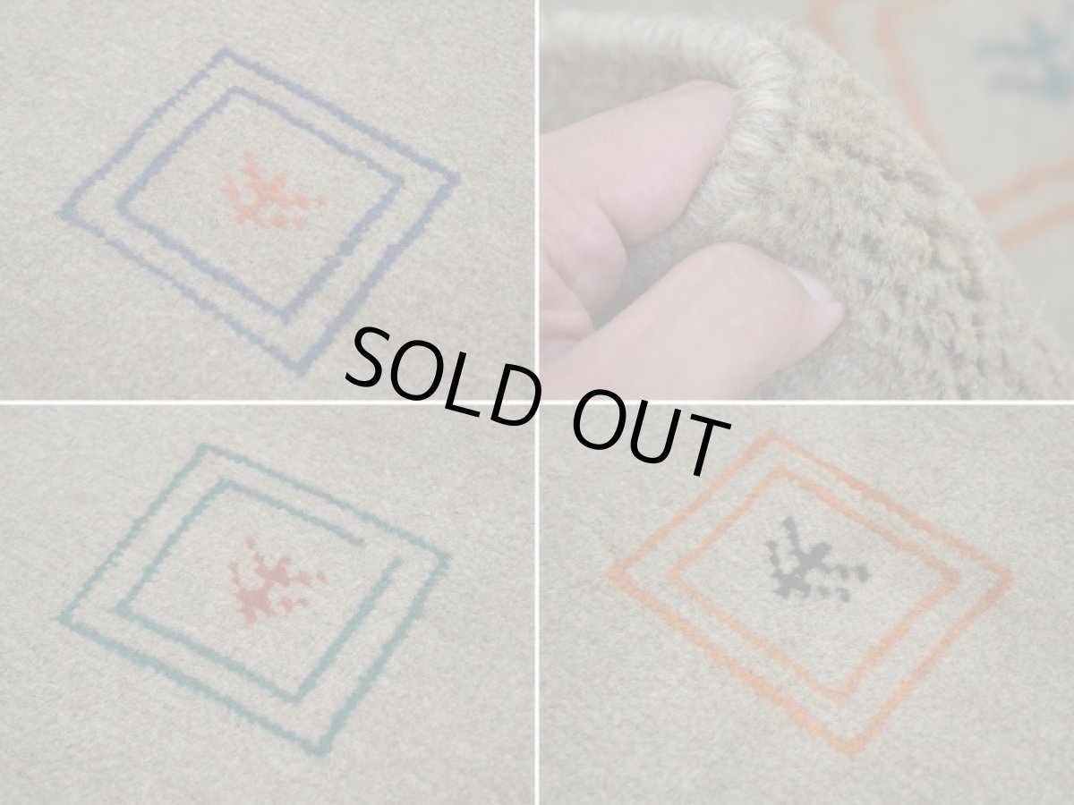 画像17: 新品 ペルシャ ギャッベ  縦2.9m 6? リビング ダイニング 3人掛け コーナー ソファ サイズ 285 × 210 cm A180 肉厚 天然 ウール ギャベ 手織り ハンドメイド ラグ 絨毯 カーペット 茶 カラフル 生命の樹 リビングダイニングルームの中心に (17)