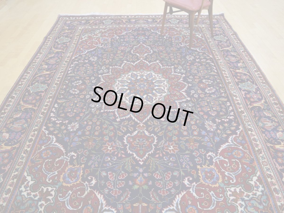 画像6: 良品 オールド ペルシャ 絨毯 タブリーズ 縦3.5m 8.1? 6帖 リビング ダイニング 3人掛けソファ コーナーソファ 大判 サイズ 345 x 235 cm No.a161 手織り トライバル ラグ 天然 ウール 敷物 マット カーペット 紺 青 メダリオン 草木 花 柄 ヴィンテージ ビンテージ (6)