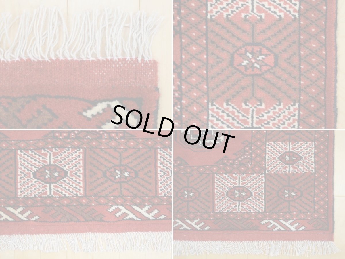 画像19: 新品 ペルシャ 絨毯 トルクメン 縦3m 6? 6帖 リビング ダイニング 3人掛けソファ サイズ 291 x 201 cm A119 天然 肉厚 ウール 手織り ハンドメイド トライバル ラグ マット カーペット 赤 幾何学模様 民族柄 (19)