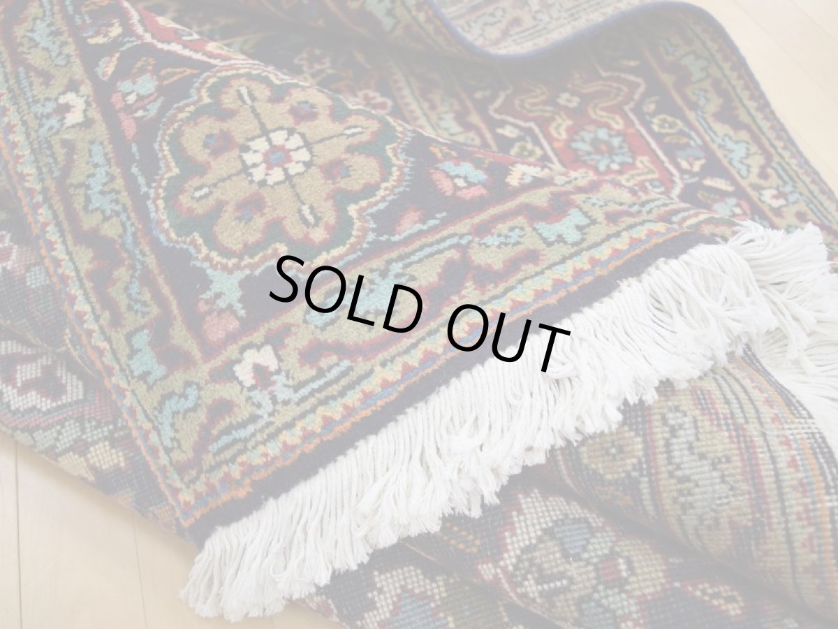 画像14: 良品 ペルシャ 絨毯 タブリーズ 縦3m 6.2? 6帖 リビング ダイニング 3人掛けソファ コーナーソファ 大判 サイズ 300 x 205 cm No.a172 手織り トライバル ラグ 天然 ウール 敷物 マット カーペット 紺 青 メダリオン 草木 花 柄 ヴィンテージ ビンテージ (14)