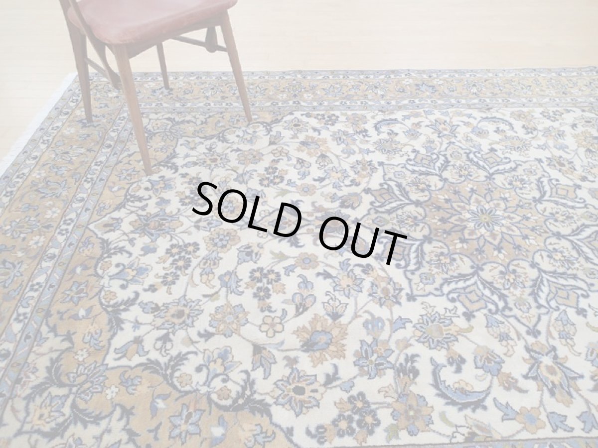 画像2: 美品 ペルシャ 絨毯 ナジャファバド 縦3.2m 6.6? 6帖 リビング ダイニング 3人掛けソファ コーナーソファ 大判 サイズ 313 x 208 cm No.a19 草木染 天然 ウール 手織り トライバル ラグ 敷物 マット カーペット メダリオン ヴィンテージ ビンテージ (2)