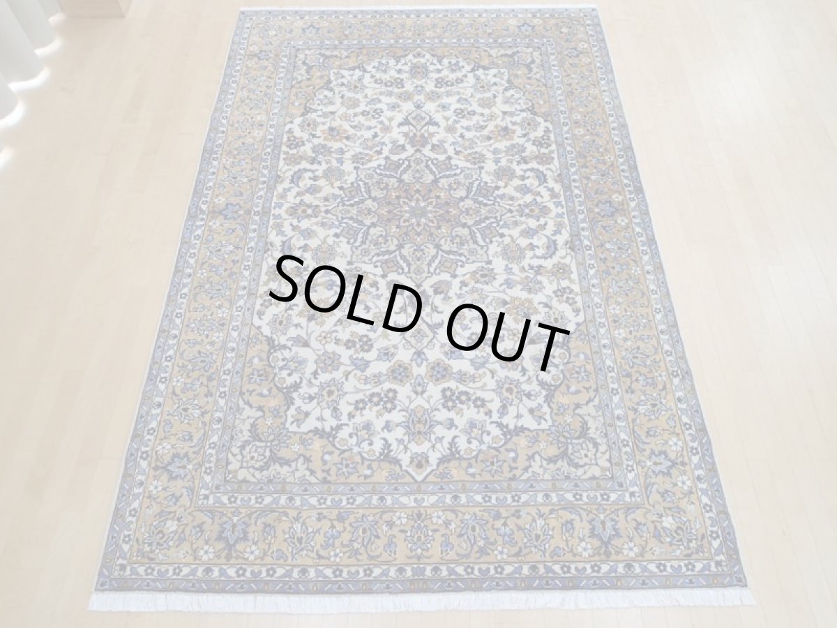 画像4: 美品 ペルシャ 絨毯 ナジャファバド 縦3.2m 6.6? 6帖 リビング ダイニング 3人掛けソファ コーナーソファ 大判 サイズ 313 x 208 cm No.a19 草木染 天然 ウール 手織り トライバル ラグ 敷物 マット カーペット メダリオン ヴィンテージ ビンテージ (4)