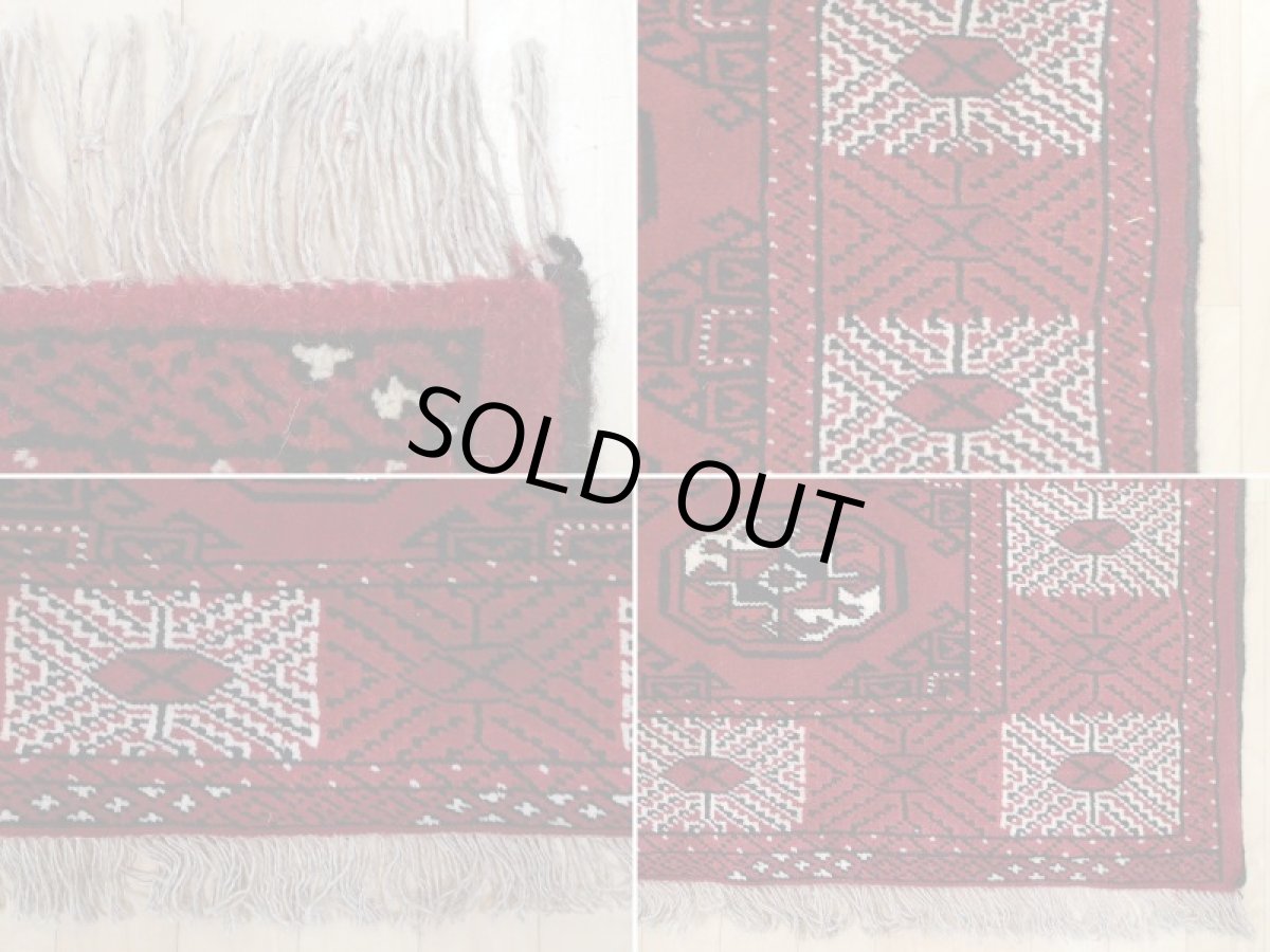 画像19: 新品 ペルシャ 絨毯 トルクメン 縦2.4m 3.8㎡ 3帖 リビング ダイニング 2〜3人掛け ソファ サイズ 235 x 162 cm A129 天然 肉厚 ウール 手織り ハンドメイド トライバル ラグ マット カーペット 赤 エンジ  ギュル 幾何学模様 民族柄 n-a129-235162-h033-034 (19)