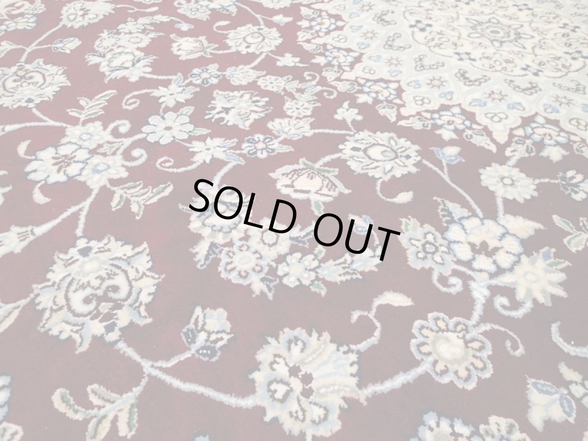 画像11: 新品 ペルシャ 絨毯 ナイン 9la ノーラー 縦2.5m 4㎡ 3帖 リビング ダイニング 2〜3人掛け ソファ サイズ 245 x 160 cm 179 ウール 手織り ラグ ハンドメイド カーペット 敷物 クラシック スタイル 生成り エンジ ワインレッド (11)