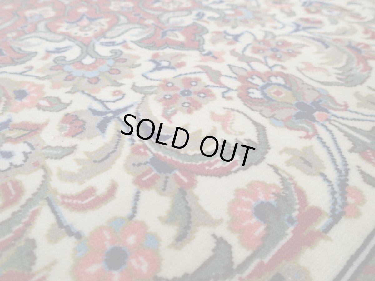 画像11: 良品 ペルシャ 絨毯 クム 縦1.6m センターテーブル 2人掛け ソファ デスク 足元 サイズ  155 x 105 cm No.205 天然 ウール 手織り ラグ ハンドメイド カーペット 敷物 b-205-155105s014 (11)