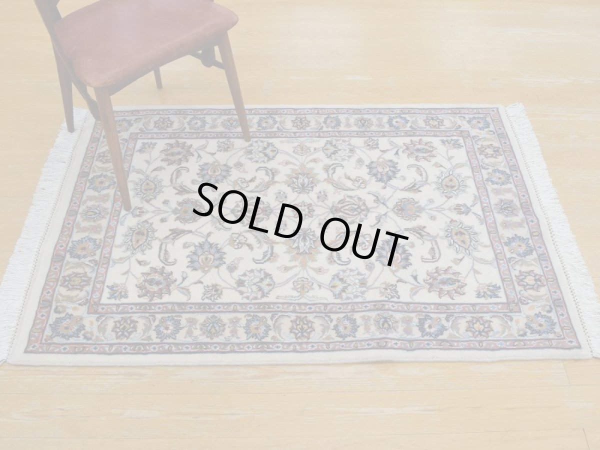 画像2: 新品 ペルシャ 絨毯 マシュハド産 縦1.5m 2人掛けソファ アクセント サイズ  145 x 99 cm No.228 天然 肉厚 ウール 手織り トライバル ラグ 敷物 マット カーペット (2)