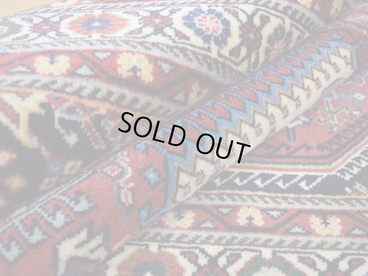 画像14: 美品 ペルシャ 絨毯 シラーズ産 縦1.5m 2人掛けソファ デスク足元 アクセント サイズ 146 x 102 cm No.278 天然 ウール 手織り トライバル ラグ 敷物 マット カーペット a-278-146102s062-093 (14)