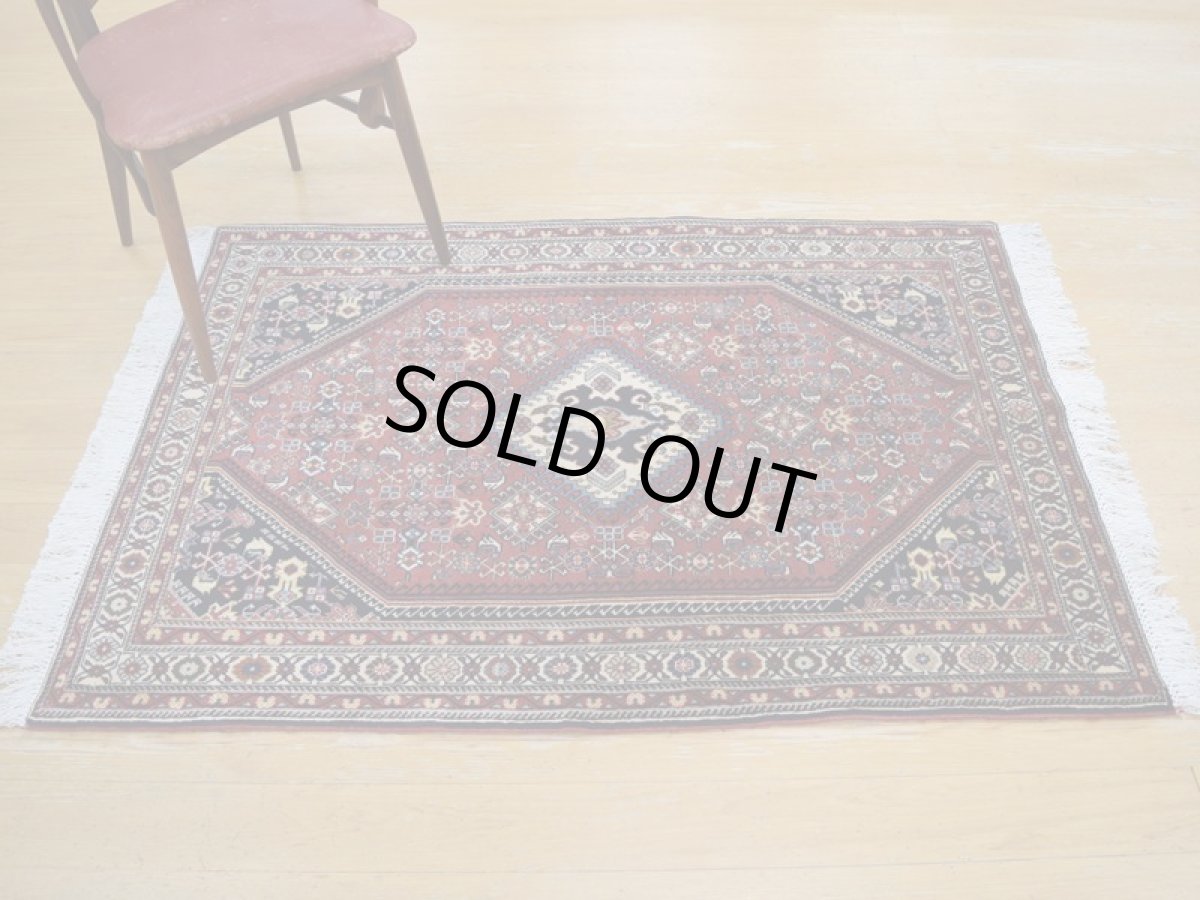 画像2: 美品 ペルシャ 絨毯 シラーズ産 縦1.5m 2人掛けソファ デスク足元 アクセント サイズ 146 x 102 cm No.278 天然 ウール 手織り トライバル ラグ 敷物 マット カーペット a-278-146102s062-093 (2)