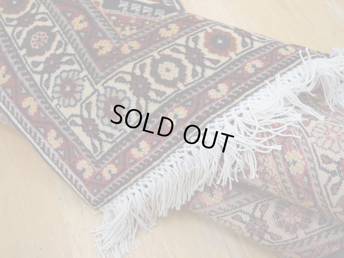 画像13: 美品 ペルシャ 絨毯 シラーズ産 縦1.5m 2人掛けソファ デスク足元 アクセント サイズ 146 x 102 cm No.278 天然 ウール 手織り トライバル ラグ 敷物 マット カーペット a-278-146102s062-093 (13)