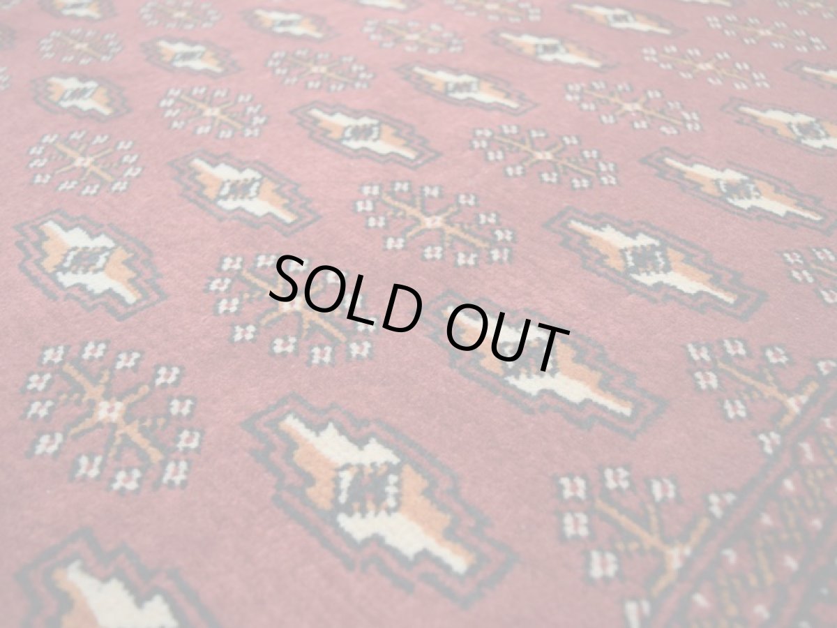 画像12: 良品 ペルシャ 絨毯 トルクメン 縦2.9m 5.6? 6帖 リビング ダイニング 3人掛けソファ サイズ 285 x 195 cm  A193 天然 肉厚 ウール 手織り ハンドメイド トライバル ラグ マット カーペット 赤茶 エンジ  幾何学模様 民族柄 (12)