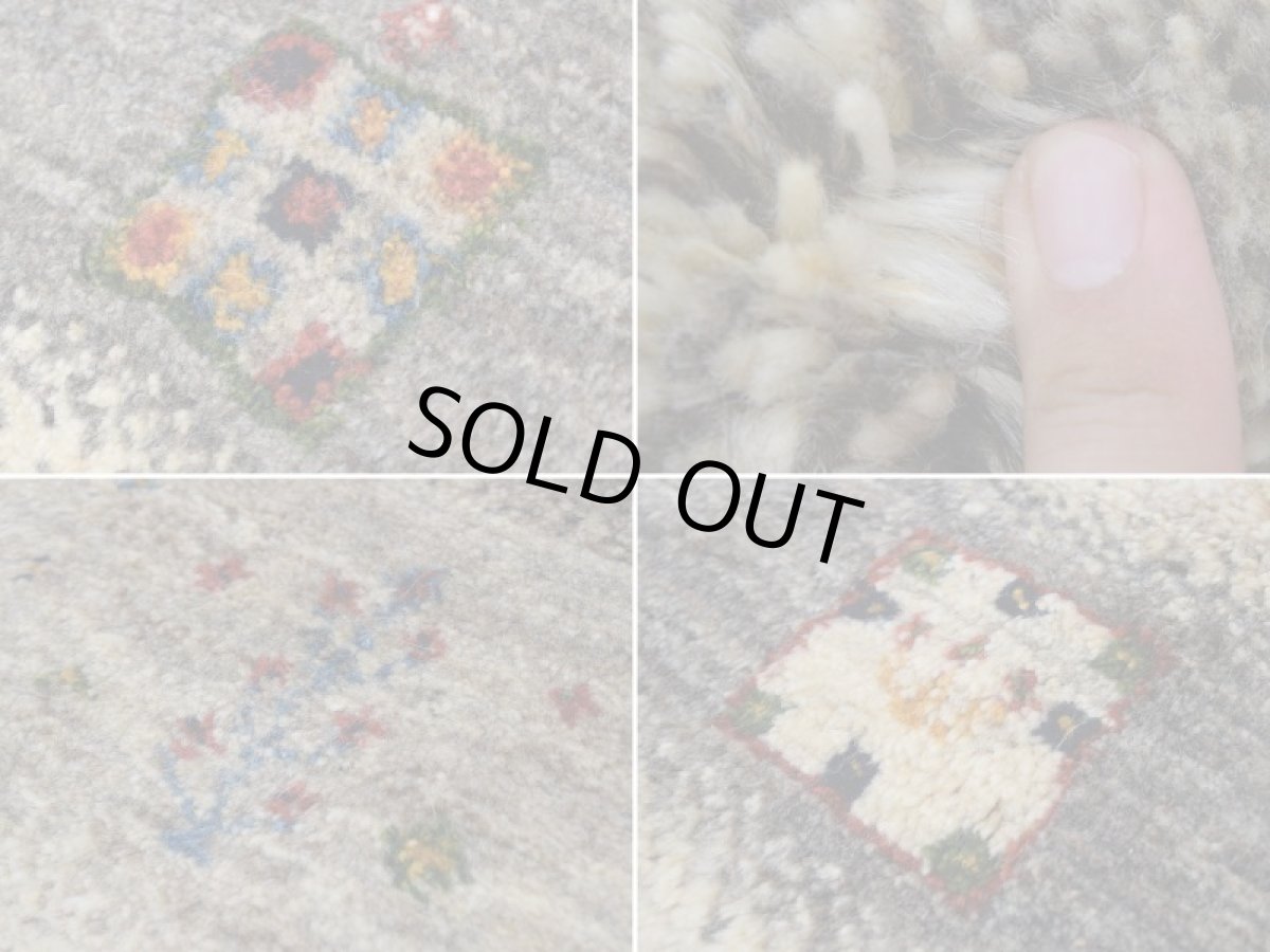 画像16: 新品 ペルシャ ギャッベ  縦1.8m 2.3? リビング ダイニング 2人掛けソファ サイズ 183 × 125 cm E101 肉厚 天然 ウール ギャベ 手織り ハンドメイド ラグ 絨毯 カーペット 原毛 生成り グレー クリーム リビングダイニングルームやベッドサイドに (16)