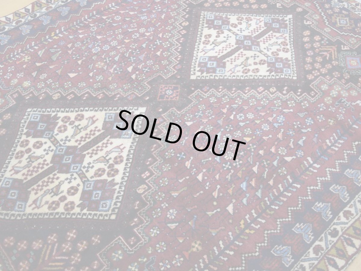 画像10: 良品 ペルシャ 絨毯 シールジャーン 縦1.7m 2.2㎡ 2帖 リビング センターテーブル 2人掛けソファ サイズ 170 x 130 cm E111 天然 肉厚 ウール 手織り ハンドメイド トライバル ラグ 部族絨毯 マット カーペット 赤茶 エンジ 動物 幾何学模様 民族柄 b-E111-170130h003 (10)