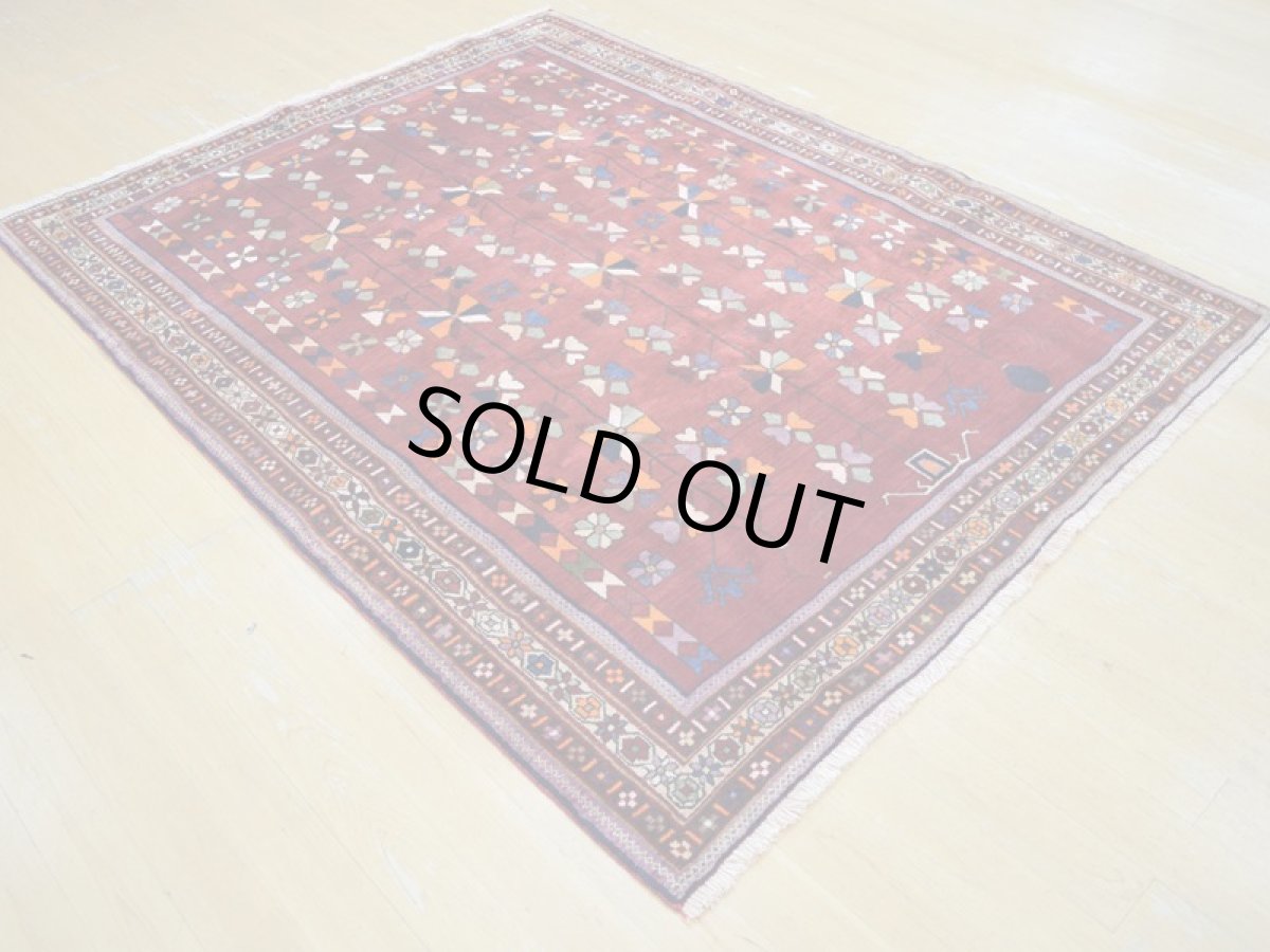 画像7: 良品 ペルシャ 絨毯 シールジャーン 縦2.4m 4.6㎡ 3帖 リビング ダイニング 3人掛けソファ サイズ 240 x 190 cm E110 天然 肉厚 ウール 手織り ハンドメイド トライバル ラグ 部族絨毯 マット カーペット 赤 花柄 幾何学模様 民族柄 b-E110-240190h084 (7)