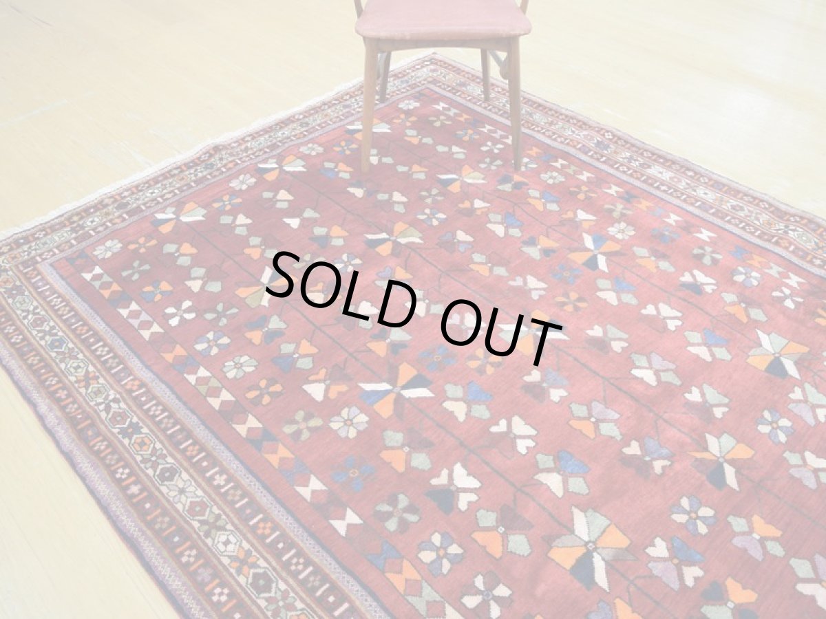 画像8: 良品 ペルシャ 絨毯 シールジャーン 縦2.4m 4.6㎡ 3帖 リビング ダイニング 3人掛けソファ サイズ 240 x 190 cm E110 天然 肉厚 ウール 手織り ハンドメイド トライバル ラグ 部族絨毯 マット カーペット 赤 花柄 幾何学模様 民族柄 b-E110-240190h084 (8)