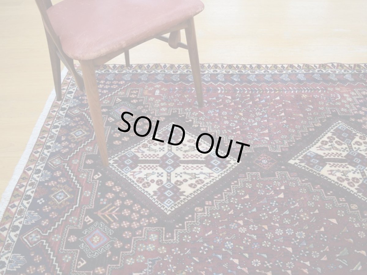 画像2: 良品 ペルシャ 絨毯 シールジャーン 縦1.7m 2.2㎡ 2帖 リビング センターテーブル 2人掛けソファ サイズ 170 x 130 cm E111 天然 肉厚 ウール 手織り ハンドメイド トライバル ラグ 部族絨毯 マット カーペット 赤茶 エンジ 動物 幾何学模様 民族柄 b-E111-170130h003 (2)