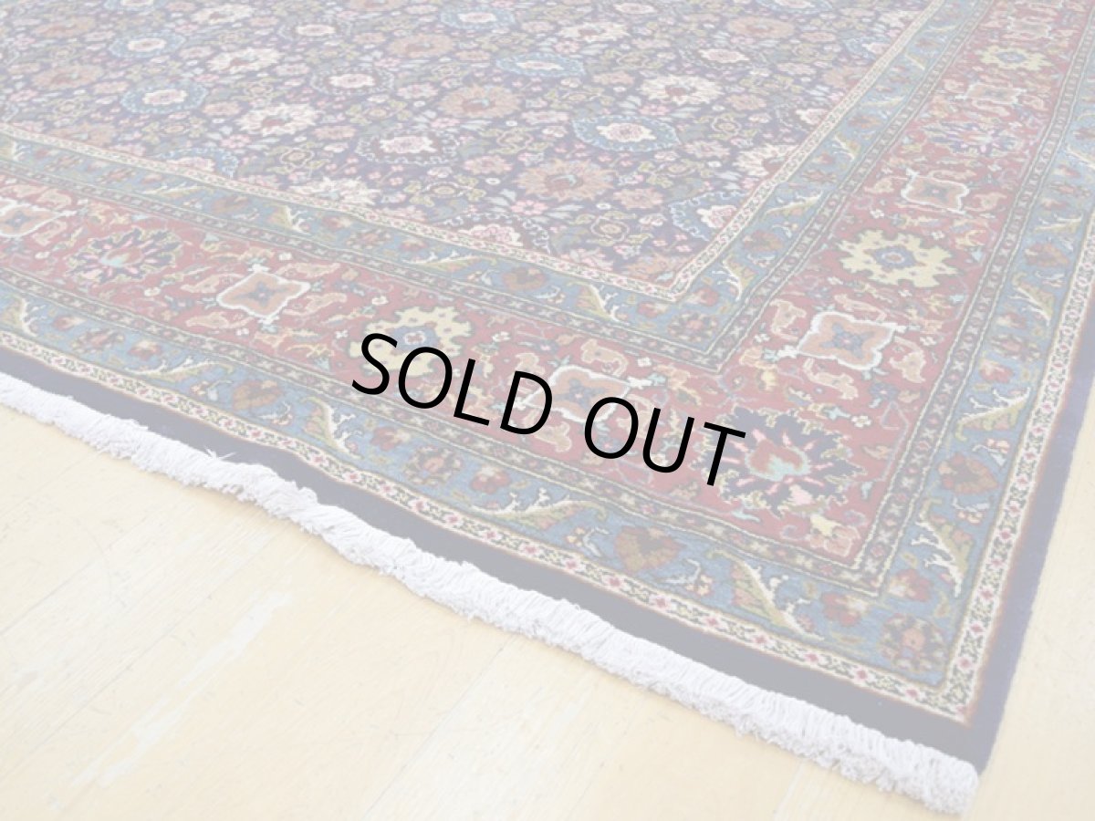 画像11: 良品 ペルシャ 絨毯 タブリーズ 工房名入り 縦3.5m 8.3? 6帖程度 リビング ダイニング 3人掛けソファ コーナーソファ 大判 サイズ 345 x 240 cm No.e134 天然 ウール 手織り トライバル ラグ 敷物 マット カーペット オーバーオール ヴィンテージ ビンテージ (11)