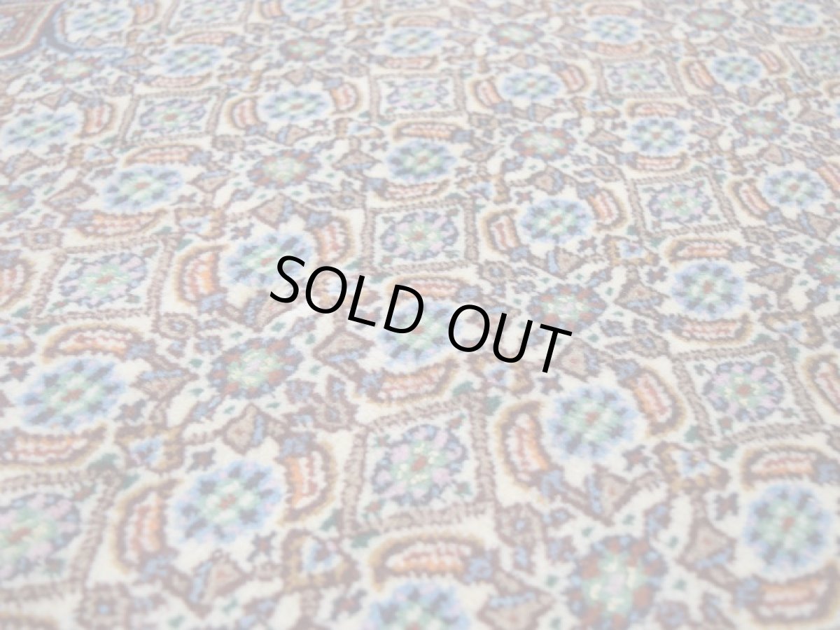 画像12: 美品 ペルシャ 絨毯 ムード 縦3m 7.5? 6帖 リビング ダイニング サイズ 3人掛け ソファ サイズ 294 x 254 cm No.263 天然 肉厚 ウール シルク 手織り ハンドメイド トライバル ラグ マット 敷物 カーペット クリーム マヒ ヘラティ 柄 スクエアタイプ 正方形 a-263-294254s008-0401 (12)