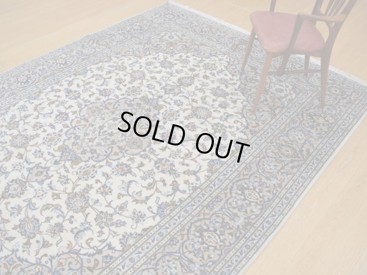 画像8: 美品 ペルシャ 絨毯 カシャーン 縦3m 6.2? 6帖 リビング ダイニング 3人掛けソファ コーナーソファ 大判 サイズ 296 x 207 cm No.277 ウール 天然 手織り トライバル ラグ 敷物 マット カーペット 生成り クリーム メダリオン ヴィンテージ ビンテージ a-277-296207s055-517 (8)