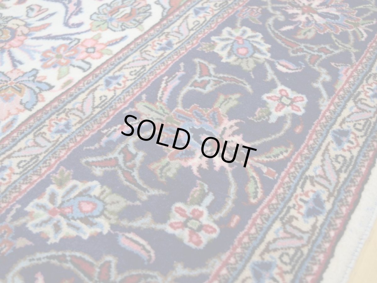 画像13: 美品 ペルシャ 絨毯 ヤズド 縦3m 6? 6帖 リビング ダイニング 3人掛けソファ コーナーソファ 大判 サイズ 304 x 196 cm No.336 ウール 天然 手織り トライバル ラグ 敷物 マット カーペット 生成り クリーム メダリオン ヴィンテージ ビンテージ a-336-304196s056-548 (13)