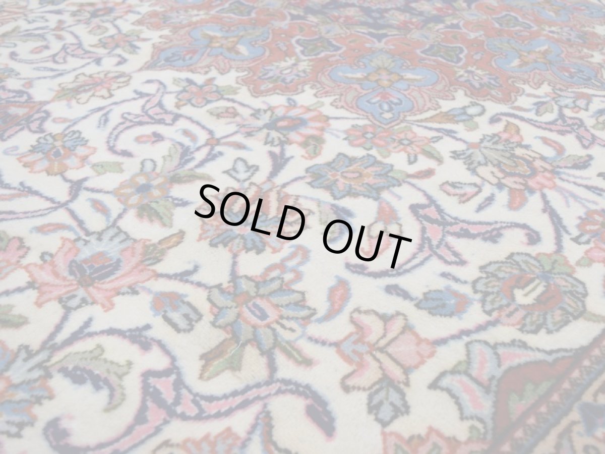 画像12: 美品 ペルシャ 絨毯 ヤズド 縦3m 6? 6帖 リビング ダイニング 3人掛けソファ コーナーソファ 大判 サイズ 304 x 196 cm No.336 ウール 天然 手織り トライバル ラグ 敷物 マット カーペット 生成り クリーム メダリオン ヴィンテージ ビンテージ a-336-304196s056-548 (12)