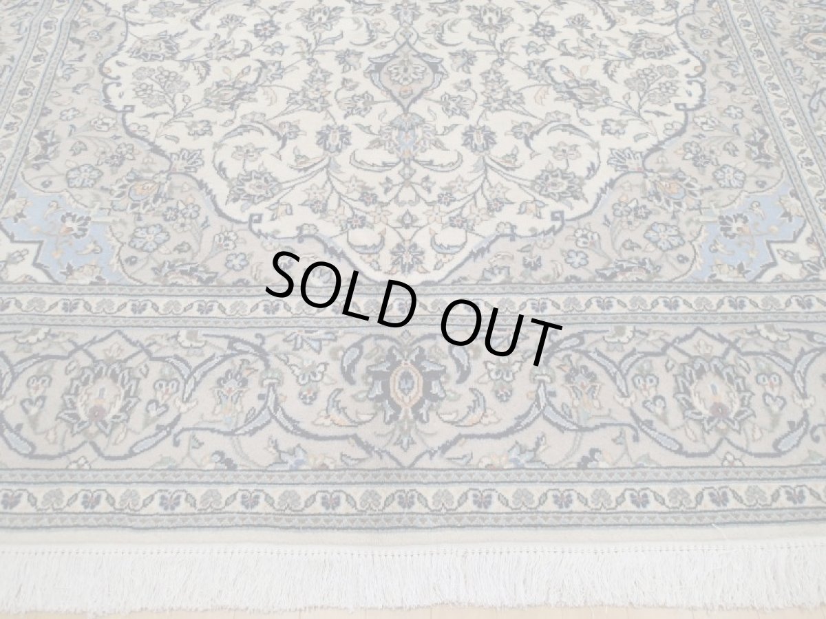 画像6: 美品 ペルシャ 絨毯 カシャーン 縦3m 6㎡ 6帖 リビング ダイニング 3人掛けソファ コーナーソファ 大判 サイズ 296 x 202 cm No.113 肉厚 ウール 天然 手織り トライバル ラグ 敷物 マット カーペット 生成り グレー 水色 メダリオン ヴィンテージ ビンテージ a-113-296202s055-517 (6)