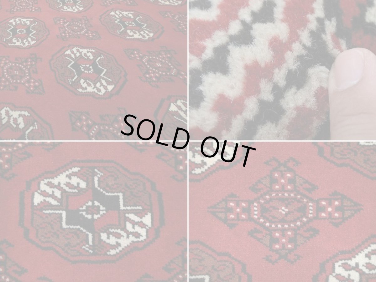 画像16: 新品 ペルシャ 絨毯 トルクメン 縦3m 6㎡ 6帖 リビング ダイニング 3人掛けソファ サイズ 295 x 196 cm No.A127 天然 肉厚 ウール 手織り ハンドメイド トライバル ラグ マット カーペット 赤 幾何学模様 民族柄 (16)