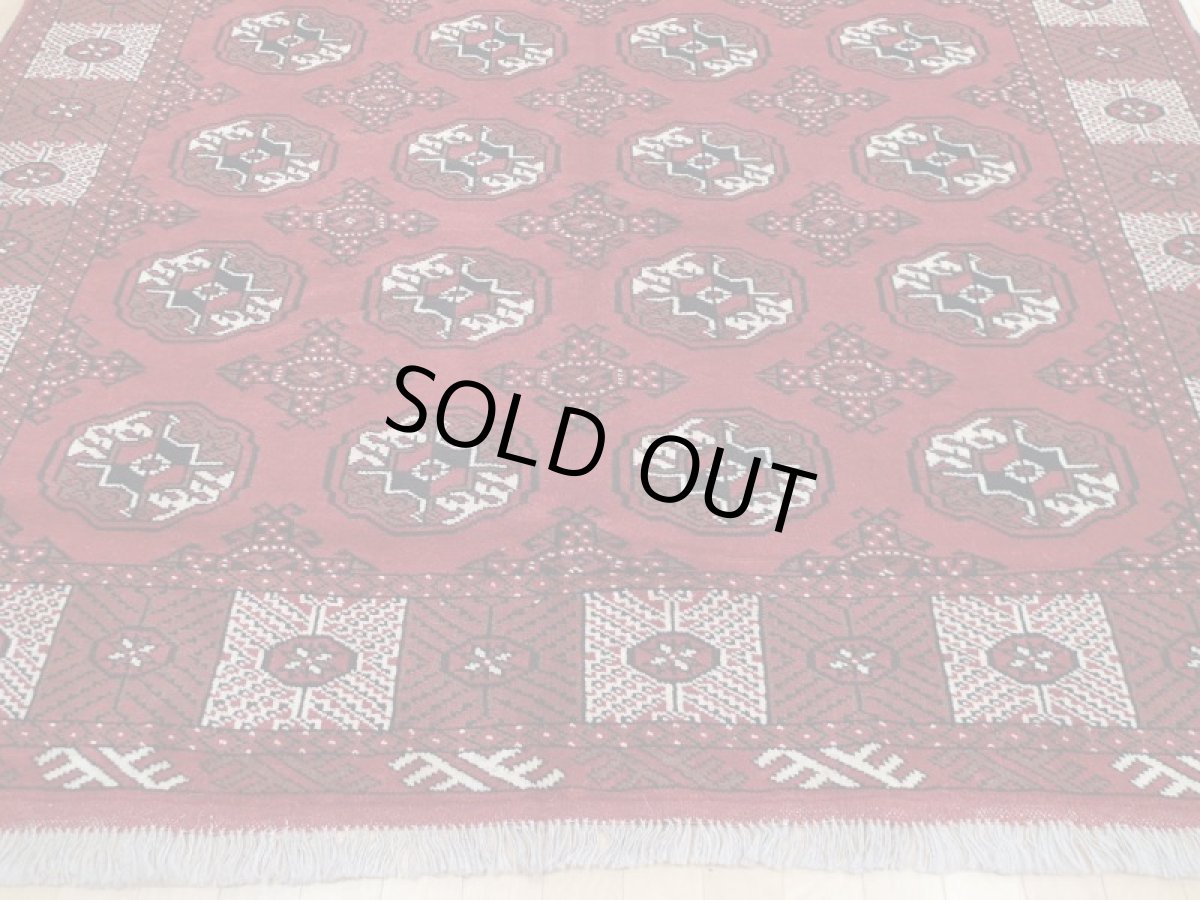 画像6: 新品 ペルシャ 絨毯 トルクメン 縦3m 6㎡ 6帖 リビング ダイニング 3人掛けソファ サイズ 295 x 196 cm No.A127 天然 肉厚 ウール 手織り ハンドメイド トライバル ラグ マット カーペット 赤 幾何学模様 民族柄 (6)