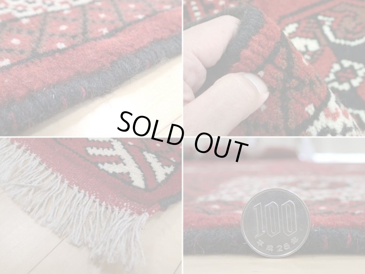 画像20: 新品 ペルシャ 絨毯 トルクメン 縦3m 6㎡ 6帖 リビング ダイニング 3人掛けソファ サイズ 295 x 196 cm No.A127 天然 肉厚 ウール 手織り ハンドメイド トライバル ラグ マット カーペット 赤 幾何学模様 民族柄 (20)