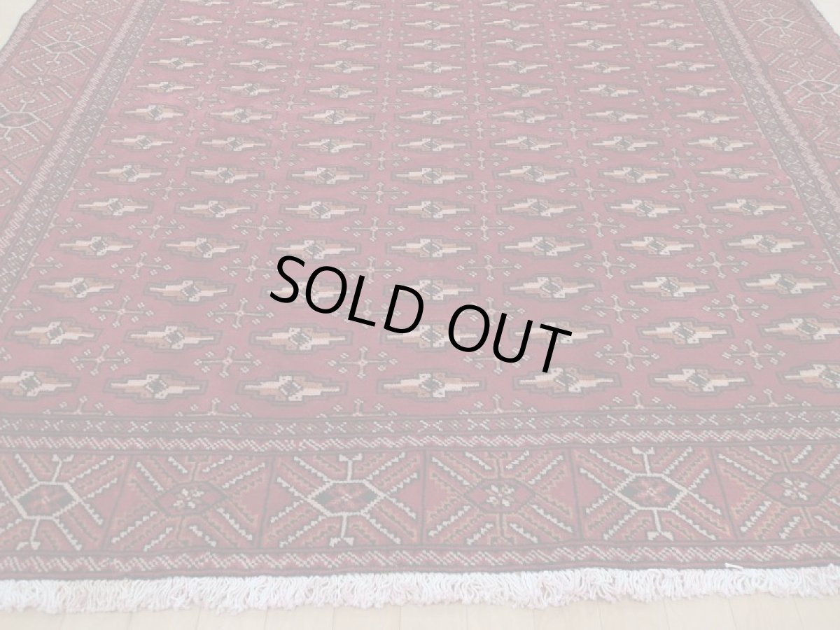 画像6: 良品 ペルシャ 絨毯 トルクメン 縦3m 5.6㎡ 6帖 リビング ダイニング 3人掛けソファ サイズ 297 x 187 cm A190 天然 肉厚 ウール 手織り ハンドメイド トライバル ラグ マット カーペット 赤茶 エンジ  幾何学模様 民族柄 (6)