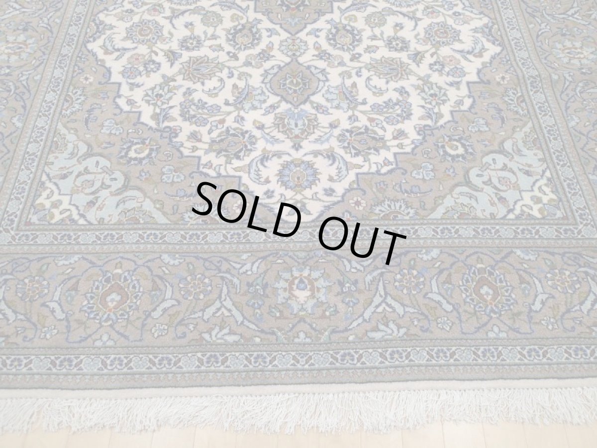 画像7: 美品 ペルシャ 絨毯 カシャーン 縦3.1m 6.4㎡ 6帖 リビング ダイニング 3人掛けソファ コーナーソファ 大判 サイズ 305 x 208 cm No.103 肉厚 ウール 天然 手織り トライバル ラグ 敷物 マット カーペット 生成り クリーム グレー メダリオン ヴィンテージ ビンテージ (7)